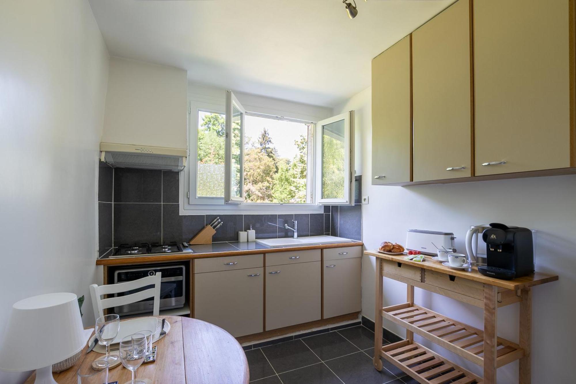 Le Chateaubriand - Calme, Balcon Et Parking Chatenay-Malabry Exterior photo